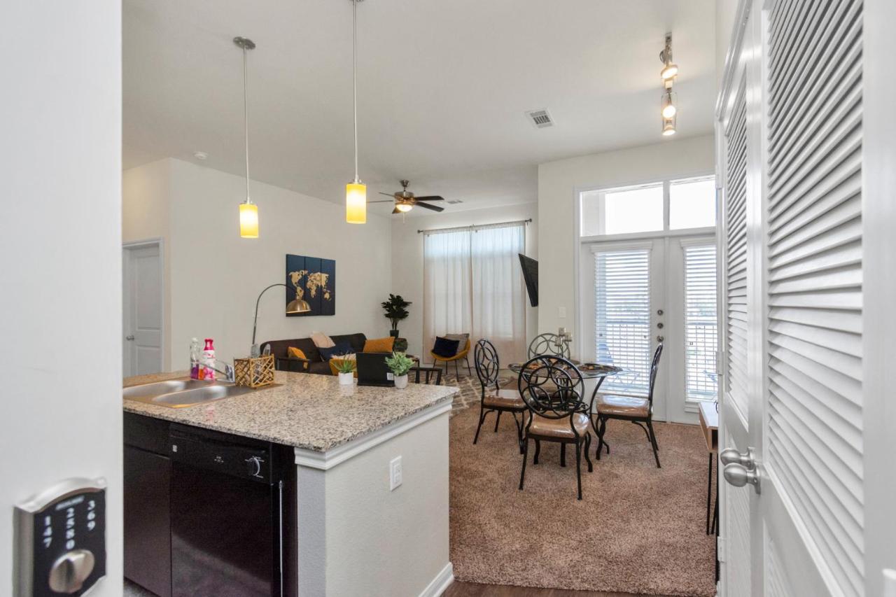 Charming Suite With Gym Near Nrg Medical Center 休斯敦 外观 照片